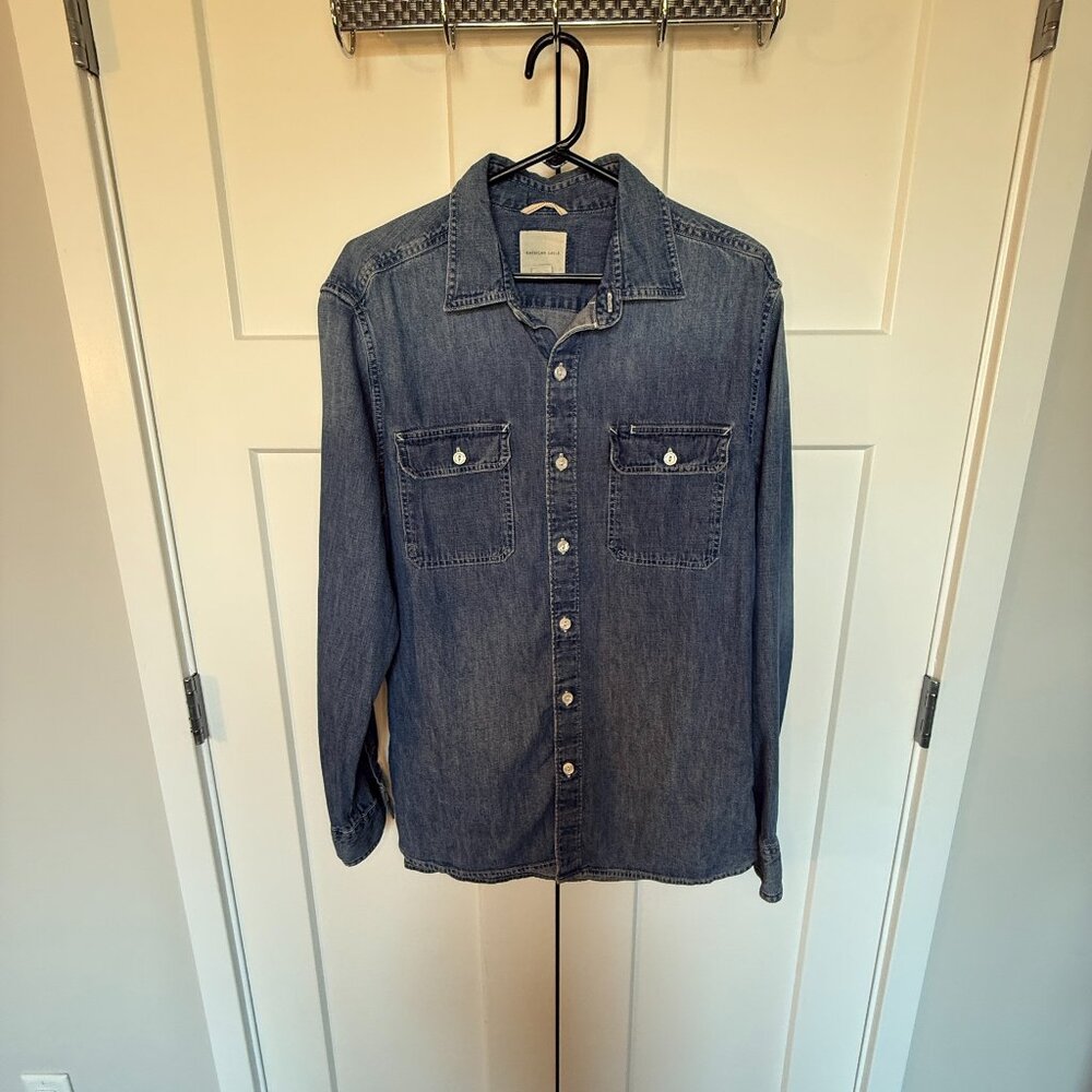 American Eagle Women's Blue Denim Button Down Long Sleeve Shirt Size Large